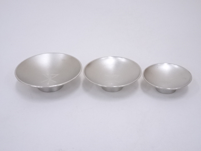 道具 ] - 道具 錫製三ツ盃・盃台セット（296g） | ネットショップ圭